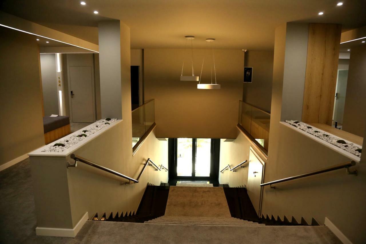 Hotel One